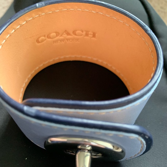 ❤️❤️❤️Coach blue leather bracelet ❤️❤️❤️ - Picture 9 of 9